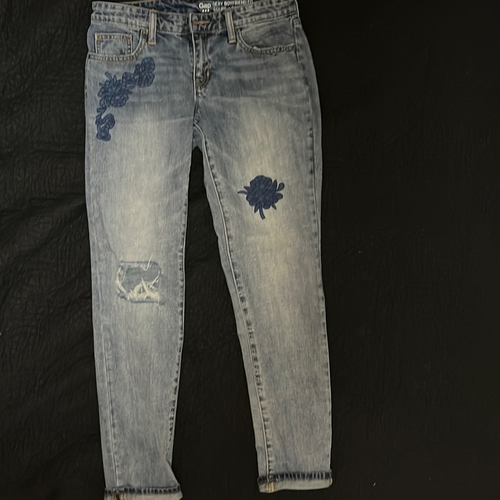 Gap boyfriend jean with floral designs and distressed knee
